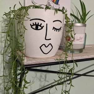 Oh hey gurl! Face planter pot